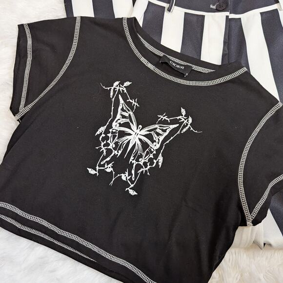 Cider Short Sleeve Cropped Butterfly T-Shirt Black and White Size M - Picture 1 of 13